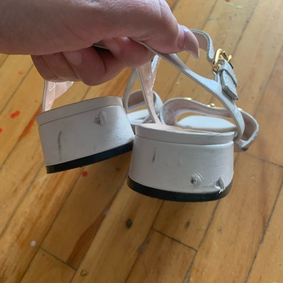 Gucci authentic white Sandals with Gold horsebit - Picture 3 of 6